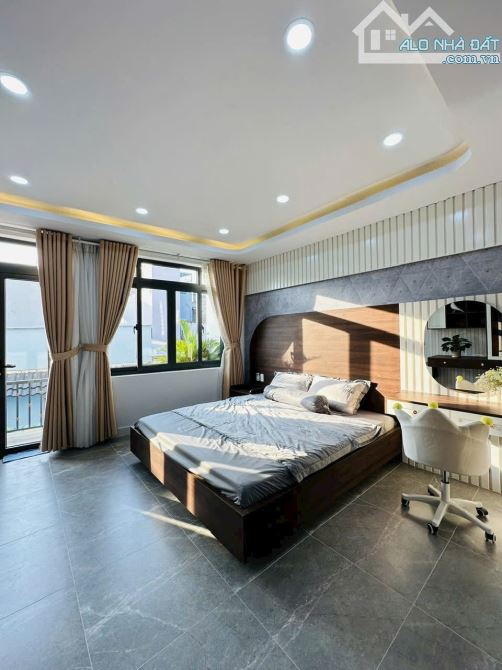 BÁN NHÀ 5lầu-4pn HXH- KHU VIP NGUYỄN TƯ GIẢN, P12, GÒ VẤP.GIÁ: 6.6 TỶ - 9