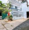 BÁN NHÀ KHU NGUYỄN HỮU HÀO QUẬN 4 DT 3,5*13,5 GIÁ 4TỈ 350 GIÁP Q1