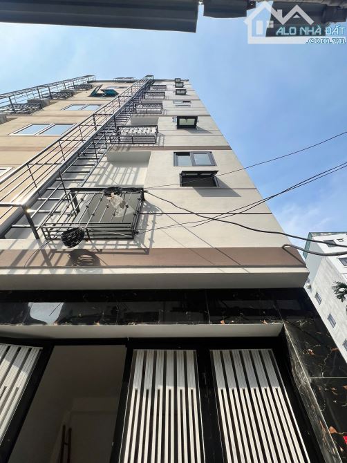 Bán CCMN Yên Xá, DTXD 45m, 7x13 Phòng, Dòng Tiền 50tr/tháng. Giá: 11 Tỷ.LH: Hoàng Trung