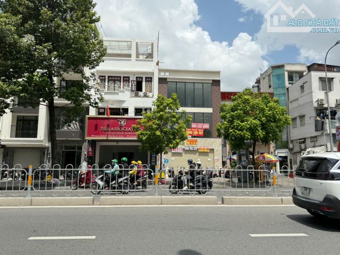 Siêu Phẩm 2 MT Trước Sau Nguyễn Thái Học Trung Tâm Q1- 7*21m -3Tầng - Gía : 80Tỷ