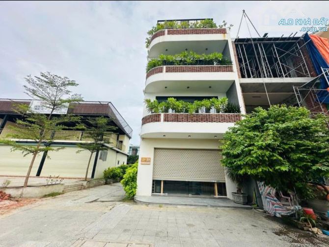 CHỦ NHÀ KẸT BANK CẦN BÁN GẤP LÔ GÓC 3 MẶT THOÁNG MỸ ĐA ĐÔNG 12 MẶT TIỀN 21M ĐẾN BIỂN 200M