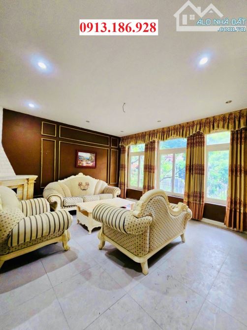 Bán biệt thự Vườn Đào - khu VIP nhất Hồ Tây, vị trí đắc địa đầu Rồng