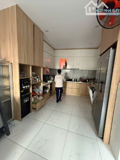 B.án nh.à TT Nhà Bè 2 tầng,40 m2 nhỉnh 2  tỉ