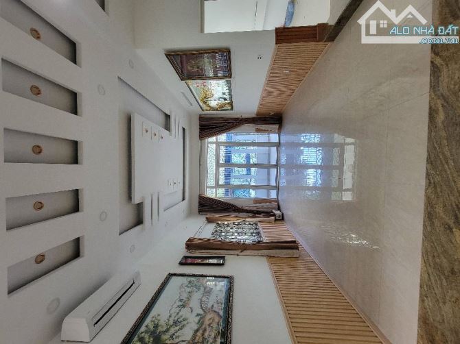 bán biệt thự Đường nguyễn thị nhuần Phường An Phú Đông Quận 12 DT 180m² (10*18) giá 11tỷ,