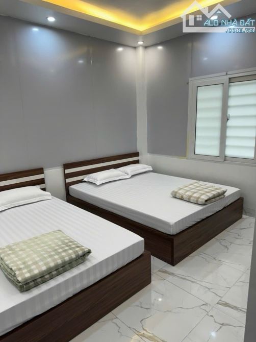 BÁN TÒA NHÀ NGHỈ - TẠ QUANG BỬU LÔ GÓC CỰC THOÁNG  GIÁ ĐẦU TƯ ĂN NGAY - 2 MẶT TIỀN - 2 Ô T