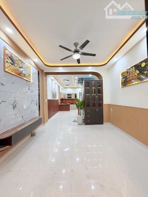 BÁN NHÀ 2 TẦNG 65m2, HẺM Ô TÔ NGAY TÂN HƯƠNG, TÂN PHÚ, NHỈNH 6 TỶ.