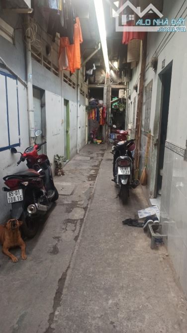 Chỉ 3.9 tỷ - 131m2(5x26)- 1 kiôt + 7 phòng trọ, KDC Minh Tuấn, Bình Hoà, TP. HCM
