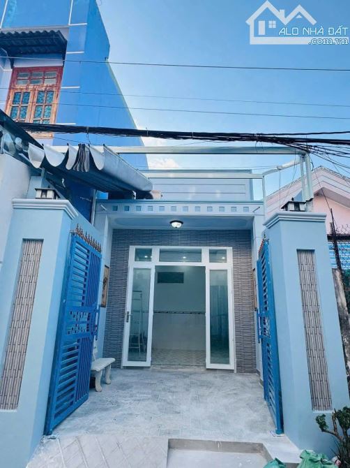 Nhà ngộp bán gấp ở Tân Thông Hội-Củ Chi. DT 92m2, giá 950 triệu 💸 . SHR.