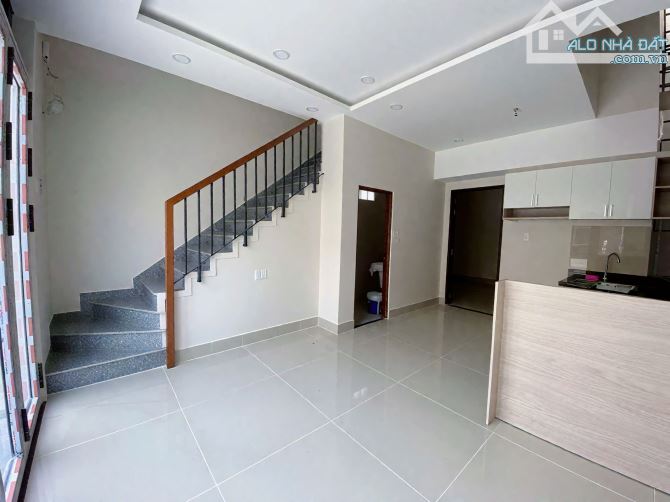 NHÀ MỚI - HẺM XE HƠI - 52M2 - GẦN EMART PHAN VĂN TRỊ - CHỈ NHỈNH 5 TỶ
