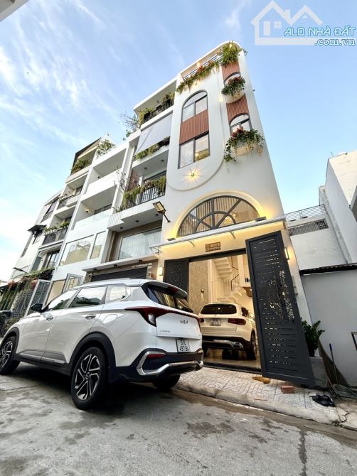NHÀ 5 TẦNG THANG MÁY, XE HƠI NGỦ TRONG NHÀ - ĐƯỜNG PHẠM VĂN CHIÊU - DT56 M - GIÁ 9.9 TỶ