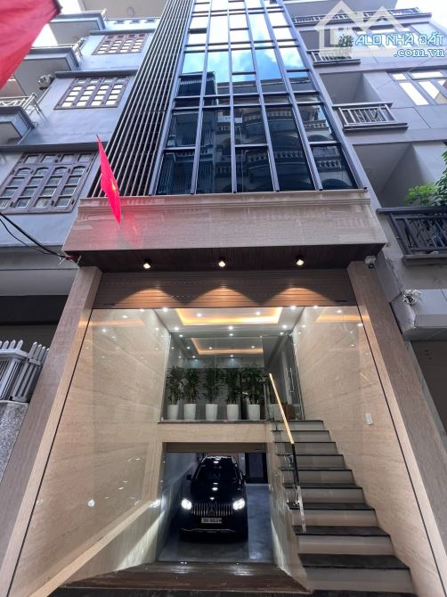 BÁN TÒA NHÀ 8 TẦNG VÀ 1 HẦM PHỐ NGUYỄN KHANG,CẦU GIẤY DT 73M2 GIÁ 35 TỶ