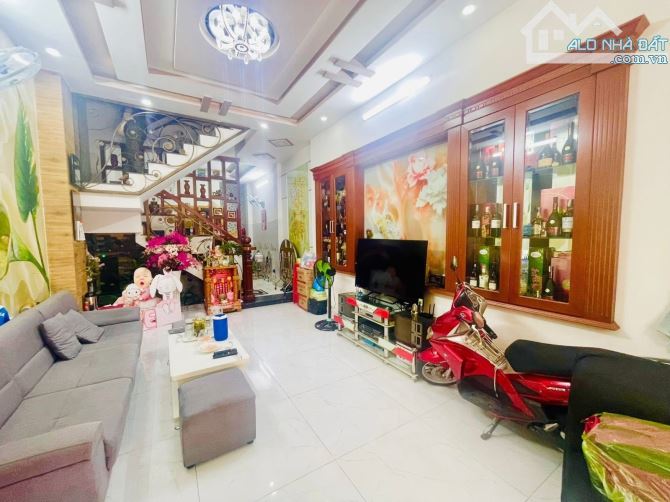 Nhà Bán đường Quang Trung, Gò Vấp, xe hơi ngủ nhà, 50m2 giá 7.5T