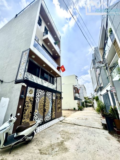 BÁN NHÀ 4 TẦNG KHU PHÂN LÔ - 61M2 4PN - LÊ VĂN VIỆT LÀNG TĂNG PHÚ - CHỈ 8.1 TỶ
