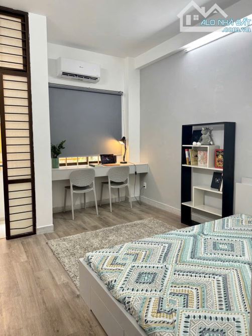 CĂN STUDIO FULL NỘI THẤT BAN CÔNG CỰC XINH MÀ GIÁ CỰC MỀM Ở QUẬN 1