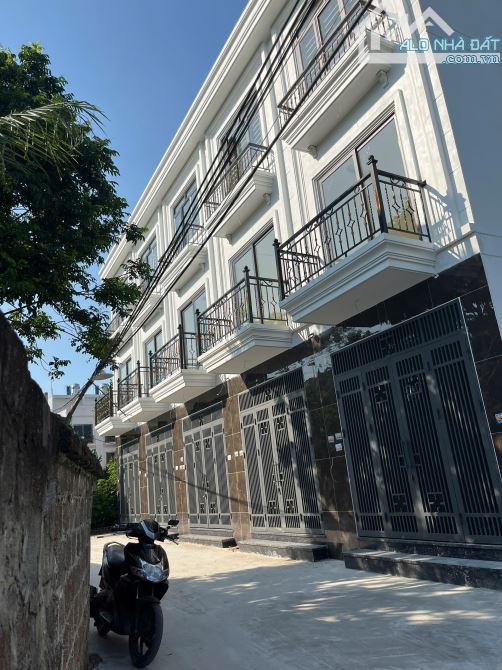 Giá rẻ nhất Đại Thành- Quốc Oai với dt 50m-3 tầng tiện ích ngập tràn
