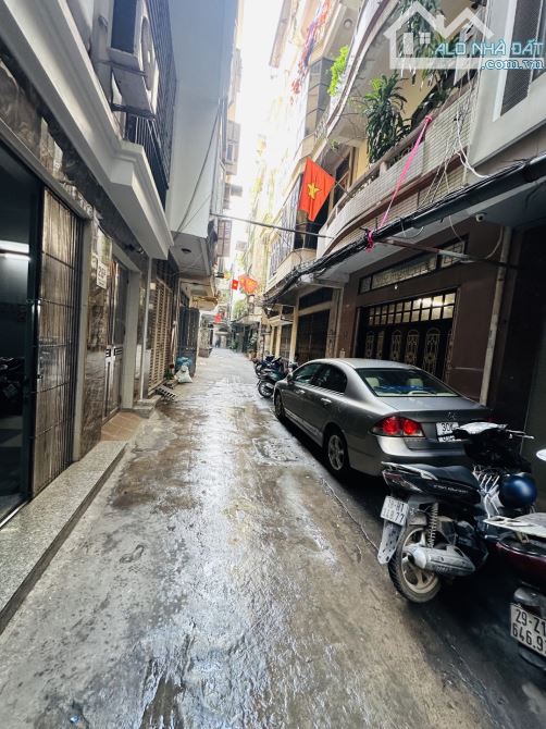 ĐƯỜNG LÁNG BÁN NHÀ ĐẸP NGÕ THÔNG Ô TÔ VÀO NHÀ