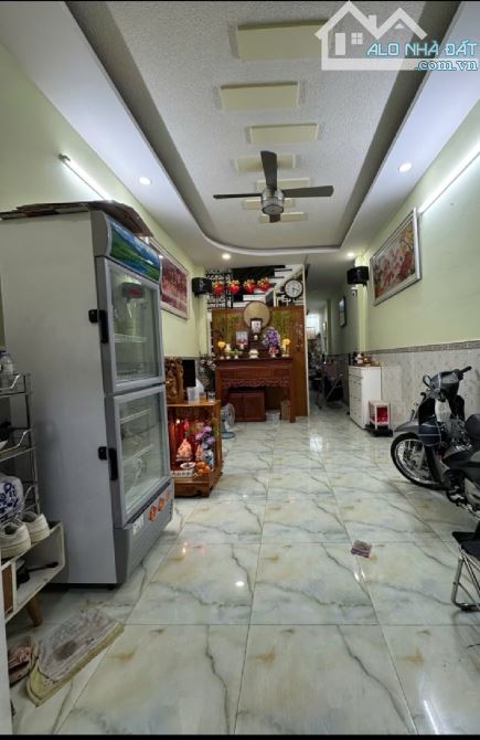 NHÀ 4T MỚI, GẦN CHỢ, BẾN XE QUẬN 8, 62m2, GIÁ NHỈNH 6 TỶ