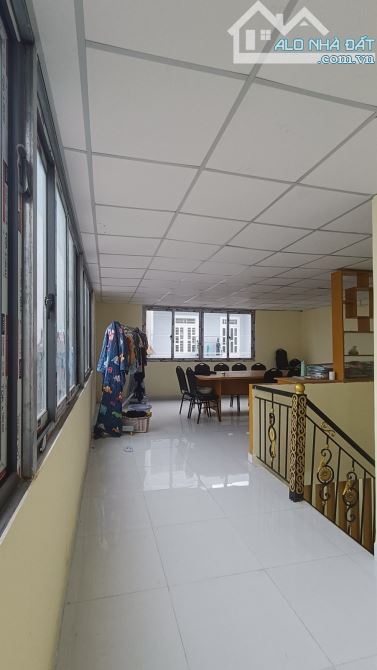 HẺM XE HƠI - CÁCH QL1A 20M, BÌNH HƯNG HÒA B, BT – GIÁ 4.8 TỶ – 2 TẦNG DIỆN TÍCH 74M²