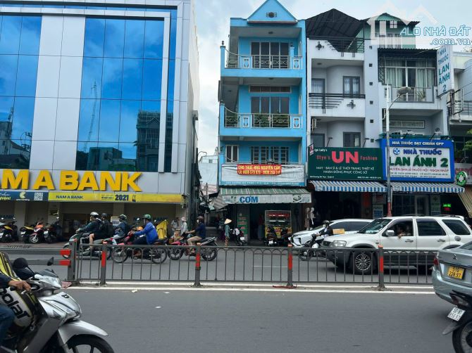 Nhà 2 mặt tiền Dương Bá Trạc, P.2 Q8, DT 4x13m, 5 tầng kiên cố, Giá 18 tỷ