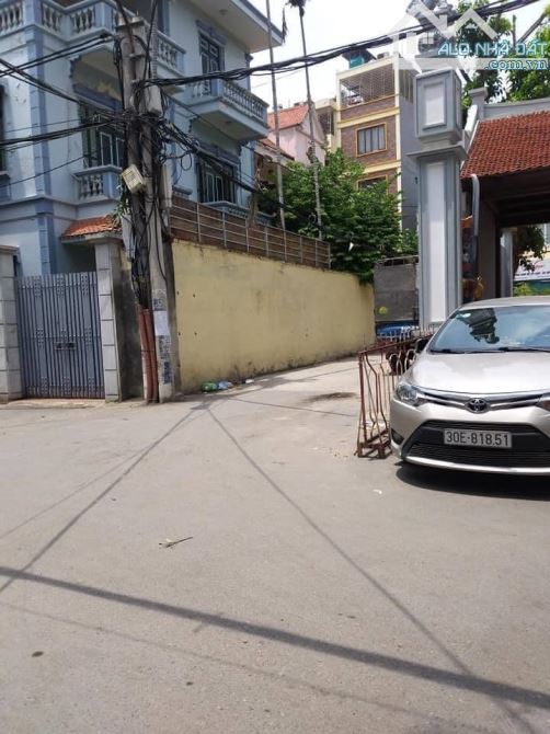 Liên Mạc nhà mới kính kong xách vali ở luôn 31m2, 5 tầng Ô TÔ đỗ cửa