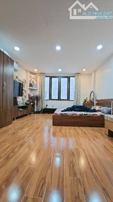 🏡 Nhà đẹp mang Lộc – con cái trưởng thành, làm ăn phát đạt – Phúc Lợi Long Biên 5.6 tỷ