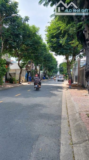 Nhà phố Song Minh - Mặt tiền Nguyễn Thị Xinh - 86m2 - 5 tầng - Giá 9,9 tỷ