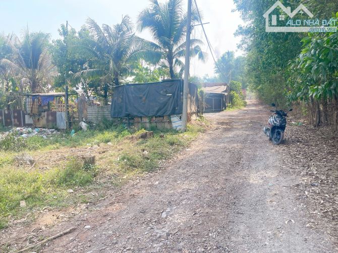 D147 BÁN LÔ ĐẤT – CƠ HỘI ĐẦU TƯ GIÁ HỜI 10TY Vị trí: Lon