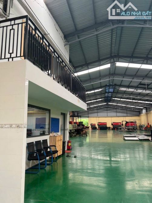 Chuyển nhượng CP 2061m2 cty sản xuất sơn nước, bột trét tường trong KCN, Bến Lức, Long An