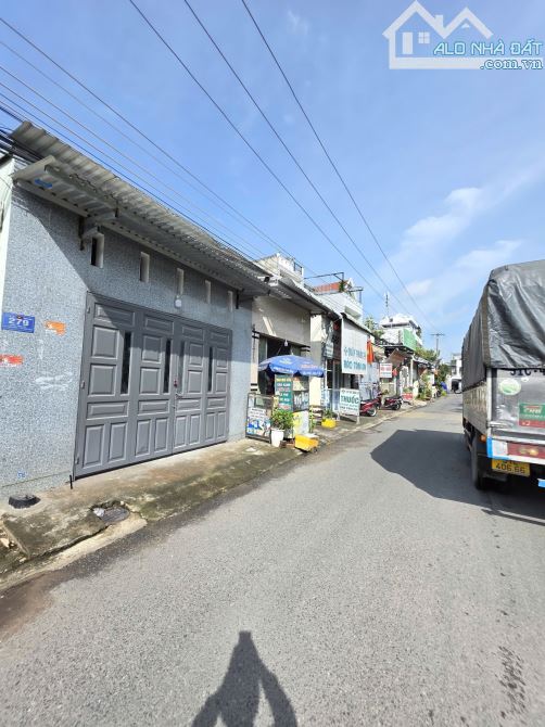 Bán nhà cấp 4 (5x23m), mặt tiền Vũng Việt p.Tân Đông Hiệp gần chợ Tân Long