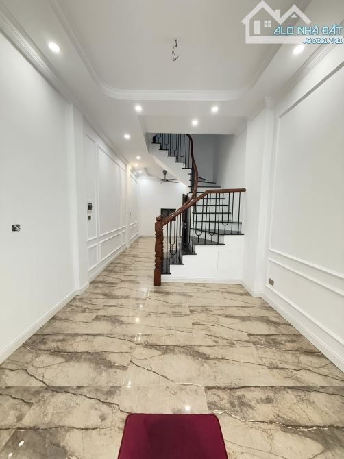 CẦN BÁN NHÀ CỔ ĐIỂN A - 33M2 - TRUNG TÂM - GẦN PHỐ - Ô TÔ GẦN - NGÕ RỘNG - 6,3 TỶ.