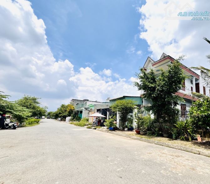 Chỉ 2.7 tỷ ( Nhà cấp 4(5x20)KDC Gò Chay Nguyễn Du Bình Hoà TP. HCM