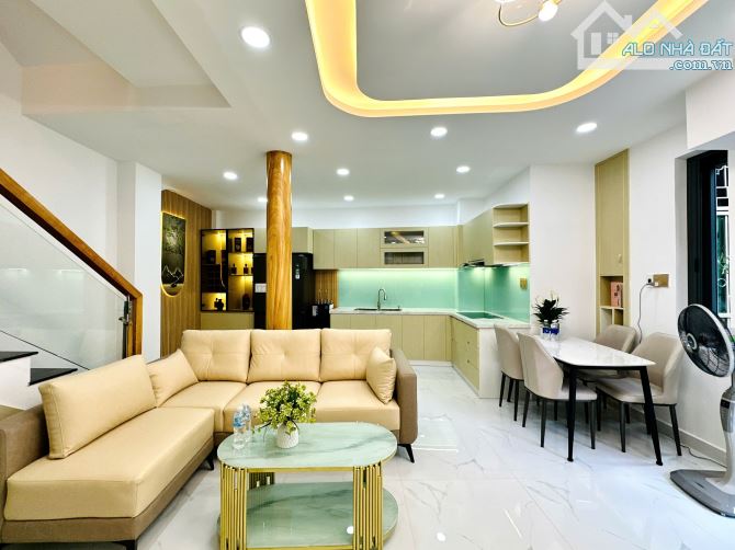 NHÀ MỚI VÀO Ở LIỀN HXH Phạm Văn Chiêu, Gò Vấp - DT 4,5x18m - 5 tầng - 8,1 tỷ