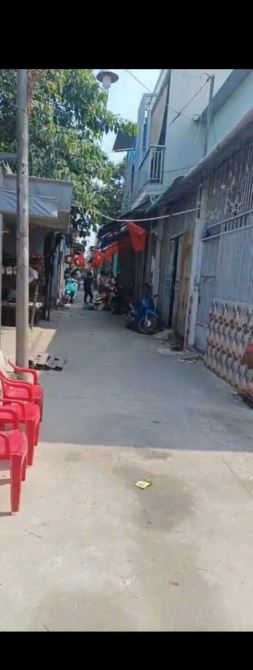 Nhà chỉ 1 tỷ xíu nhà rộng 1 trệt 1 lửng 3,1mx10m đường 3m thới tam thôn 6 hóc môn