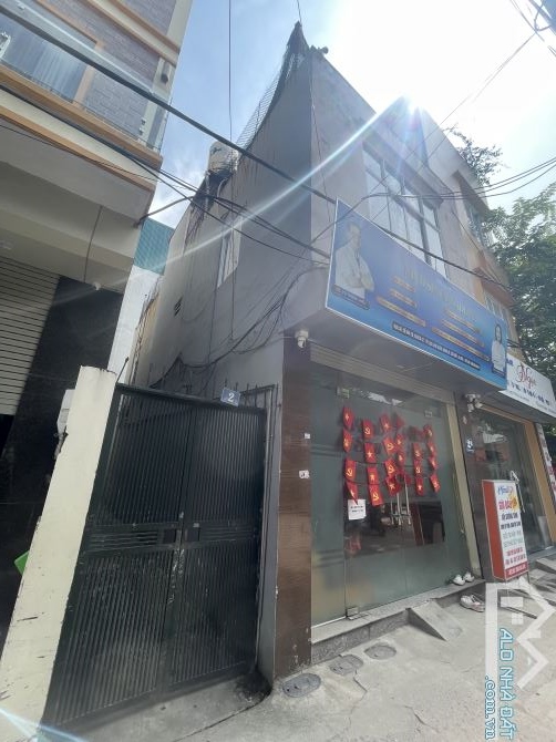 Bán nhà 51m ô tô tránh đỗ kinh doanh lô góc chỉ 11.8 tỷ Cầu Giấy