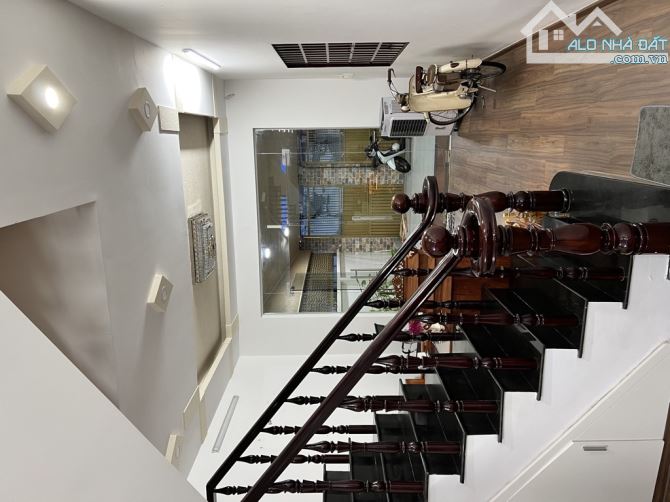 NHÀ MỚI ĐẸP Ở NGAY, HẺM XE TẢI VI VU, GẦN MOONLIGHT RESIDENCES; 7,5X26 CHỈ 23 TỶ.