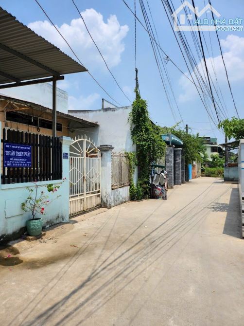 BÁN ĐẤT Tặng DÃY 6 PHÒNG TRỌ – P.TÂN HIỆP ô tô tới đất giá 2ty550