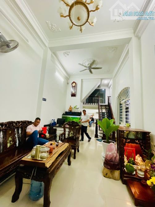 BÁN NHÀ GÓC 2 MẶT HẺM XE HƠI HOÀNG VĂN THỤ 4X14,5 NGAY ADORA ĐÔNG PHƯƠNG-VINCOM CHỈ 13,5TỶ