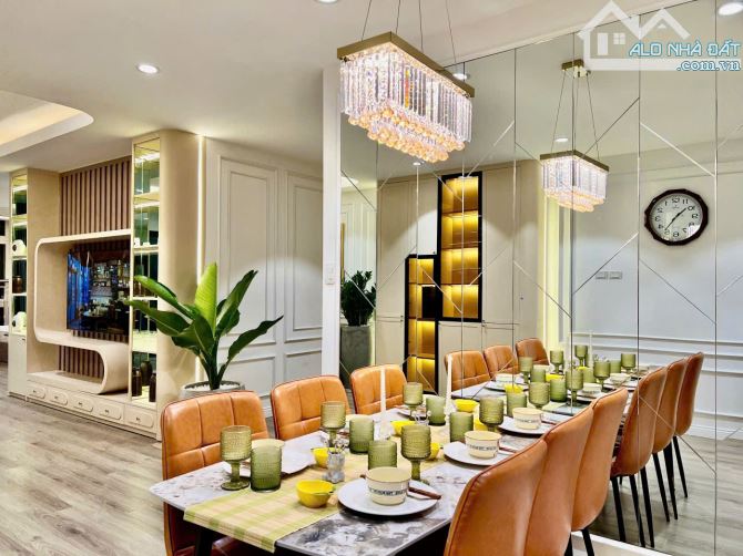 Bán căn hộ chung cư view đẹp MD Complex Mỹ Đình, 117 m2, 3 phòng ngủ