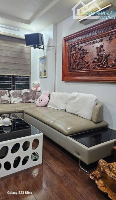 Bán nhà tại Trại Chuối, Thượng Lý, Hồng Bàng. 4 tầng, giá rẻ chỉ 3,3 tỷ.