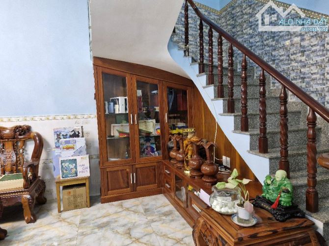 🚨 SỐC TOÀN KHU! NHỈNH 5 TỶ SỞ HỮU BIỆT THỰ MINI 2 TẦNG – 4PN – 104M² NGAY VÕ VĂN HÁT.🚨
