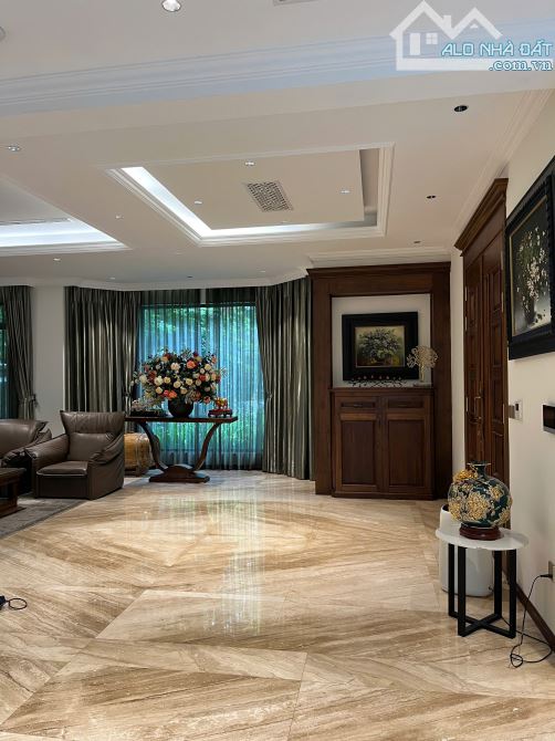 Bán biệt thự đơn lập Vinhome Riverside Long Biên 403m2 x 4 tầng, MT 30m, Lô Góc đắc địa