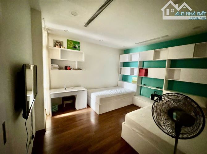 Cho thuê CHCC Duplex Platinum – số 6 Nguyễn Công Hoan full nt giá chỉ 35 triệu