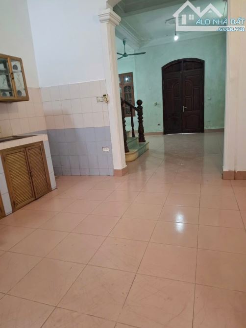 bán nhà An Dương Vương, Tây Hồ  DT 72m², 3 tầng, MT 6m – Gi.á 13.16 tỷ