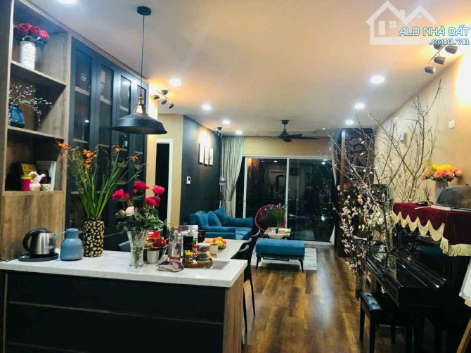 Bán chung cư Ecolife Capitol 58 Tố Hữu căn góc 102m 3PN ban công ĐN thoáng mát giá 8,x tỷ
