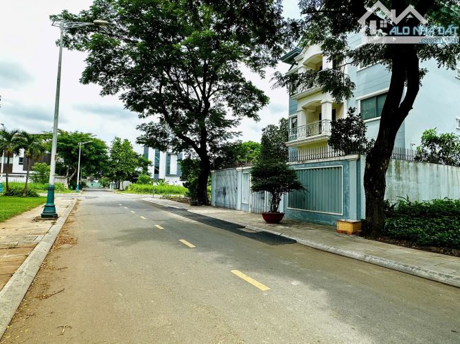 Bán đất dự án Villas Thủ Thiêm, Thạnh Mỹ Lợi Q2, DT 287m², XD hầm trệt 3 lầu, Giá 45 tỷ