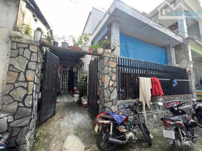 ● CHỦ ĐÃ CHỐT GIÁ 810 TRIỆU NHÀ C4 SỔ HỒNG RIÊNG DT 85M2 Ở TRUNG CHÁNH ●