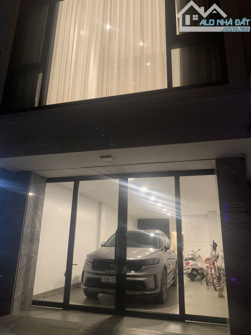 PHÂN LÔ PHỐ HÀM NGHI - NGUYỄN CƠ THẠCH OTO Ở & KINH DOANH 42m2 MT 4.7m 14.9 tỷ
