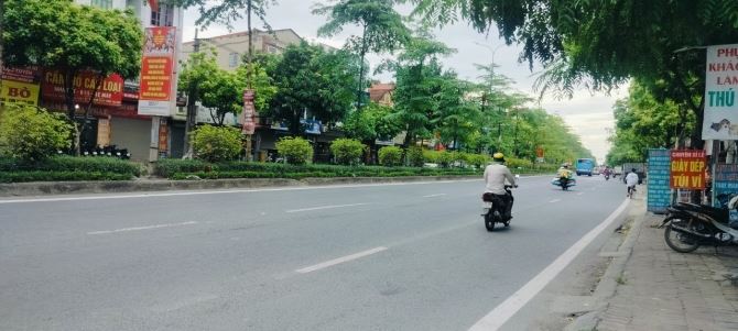 Bán đất Lai Xá Lô Góc 3 thoáng  Phân Lô, 7 chỗ vào đất 41m2 nhỉnh 6 tỷ
