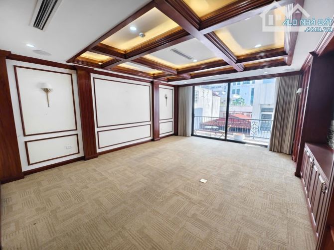 Cho thuê mặt bằng, văn phòng số 12 ngõ 71 Láng Hạ, 65m2 chia 2p, có hầm, bảo vệ 24h, 15tr
