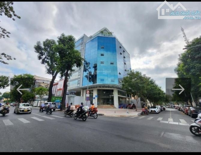 Tòa nhà Mặt tiền Nguyễn Trãi, Nguyễn Cư Trinh, Q.1, DT: 14 X 28m, 12 tầng, giá 450 tỷ.
